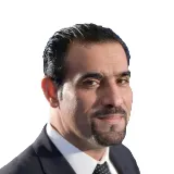 الأستاذ علي شريف